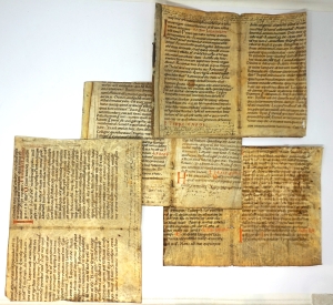 Los 803 - Lectionarium romanum - 4 große Makulaturfragment einer Handschrift des frühen 12. Jahrhunderts - 1 - thumb