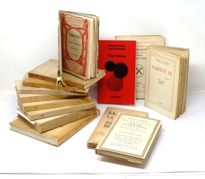 Los 3383 - Valéry, Paul - Konvolut von 41 Bänden, meist in erster Ausgabe. Paris, verschiedene Verlage (meist Gallimard), 1924-1960 - 2 - thumb