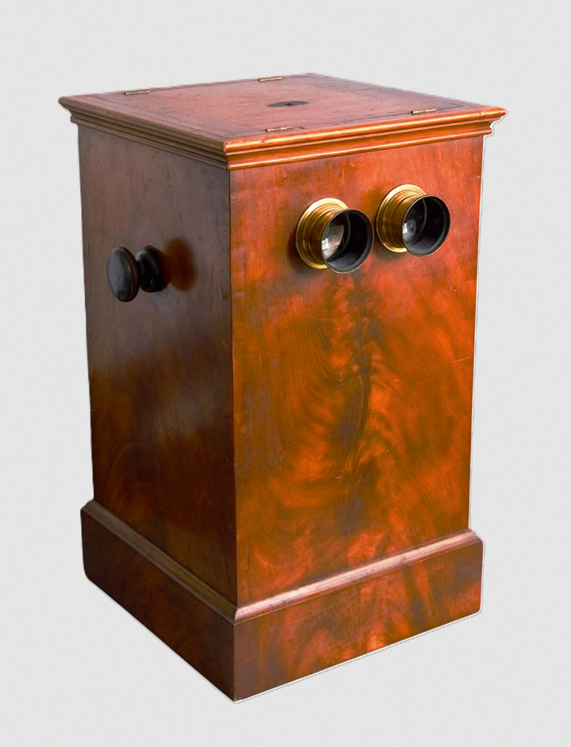 Lot 3411, Auction 127, Le Taxiphote - Tisch-Stereobetrachter, Stereobetrachter mit Nussbaumkorpus mit zwei Okularen